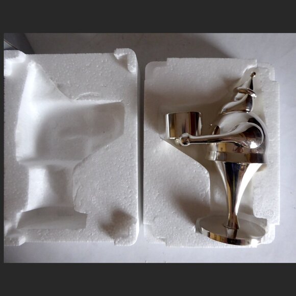 NEW VINTAGE 7.5” POTTERY BARN SILVER PLATE SANTA CLAUS TEA LIGHT CANDLE HOLDER - Picture 3 of 10